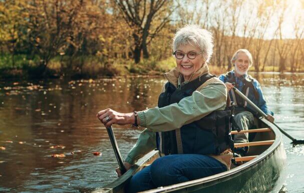 An image of a couple canoeing in Lydney.